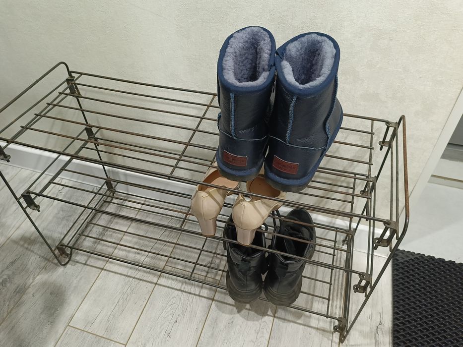 Продам обувную полку