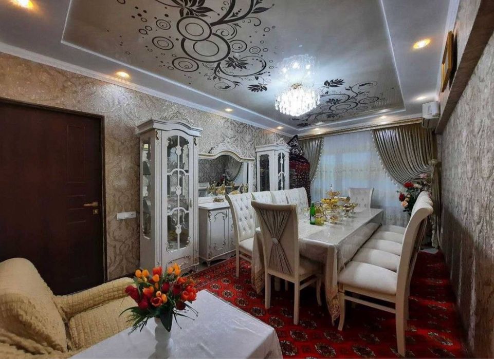 Метро косманавтов , продается 4 комнатная квартира 84м2