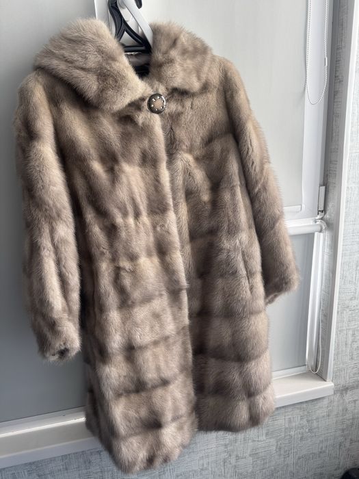 Продам норковую шубу