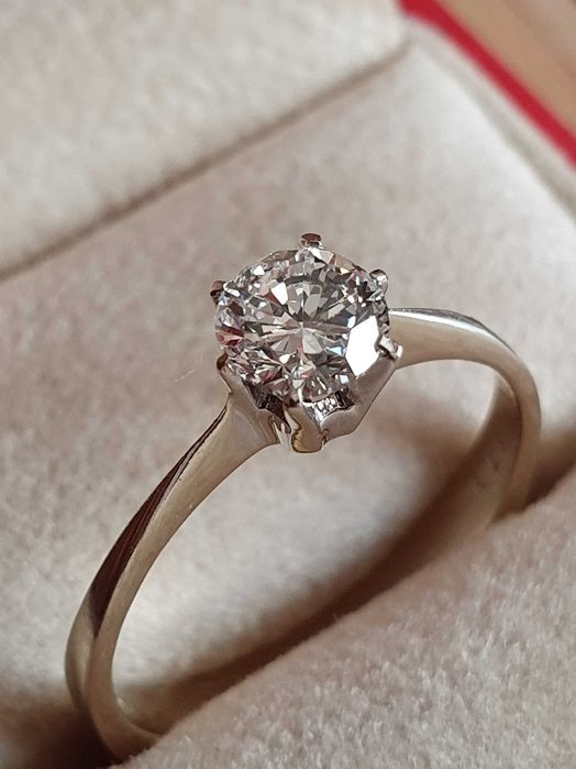 Inel solitair aur cu diamant perfect Flawless 0.5ct