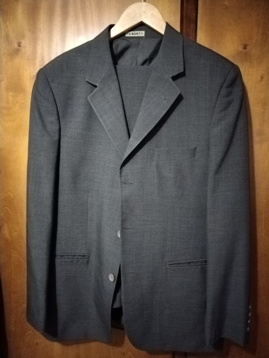 Мъжки костюми и сака