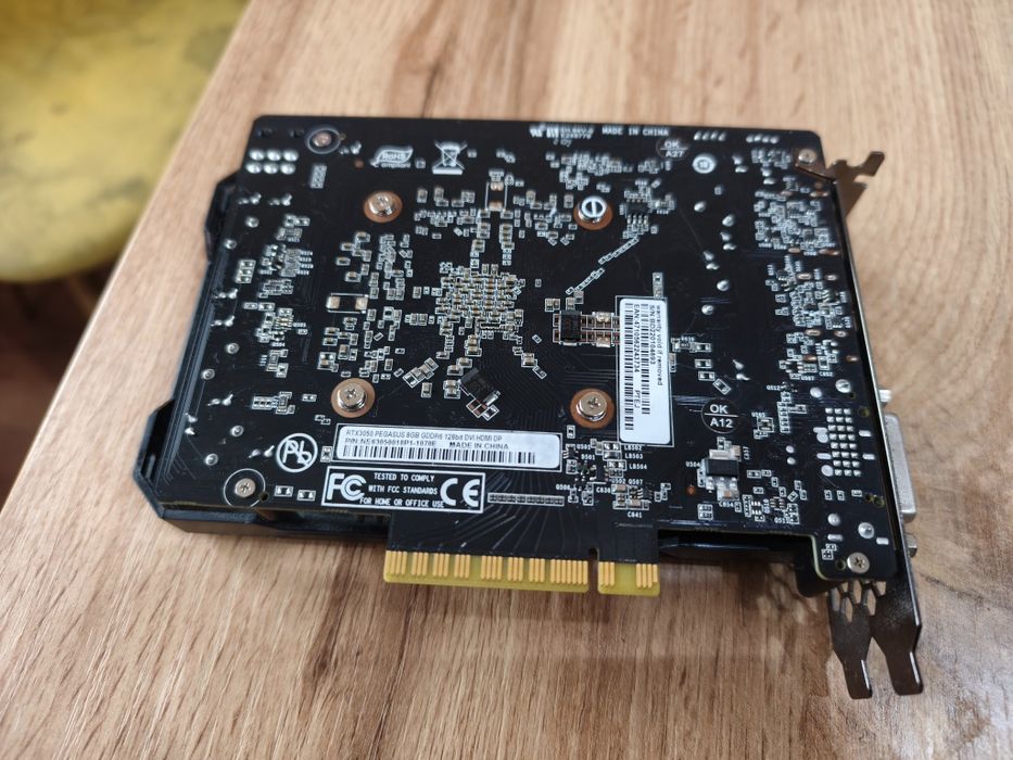 Гейминг видеокарта Geforce RTX 3050 8GB