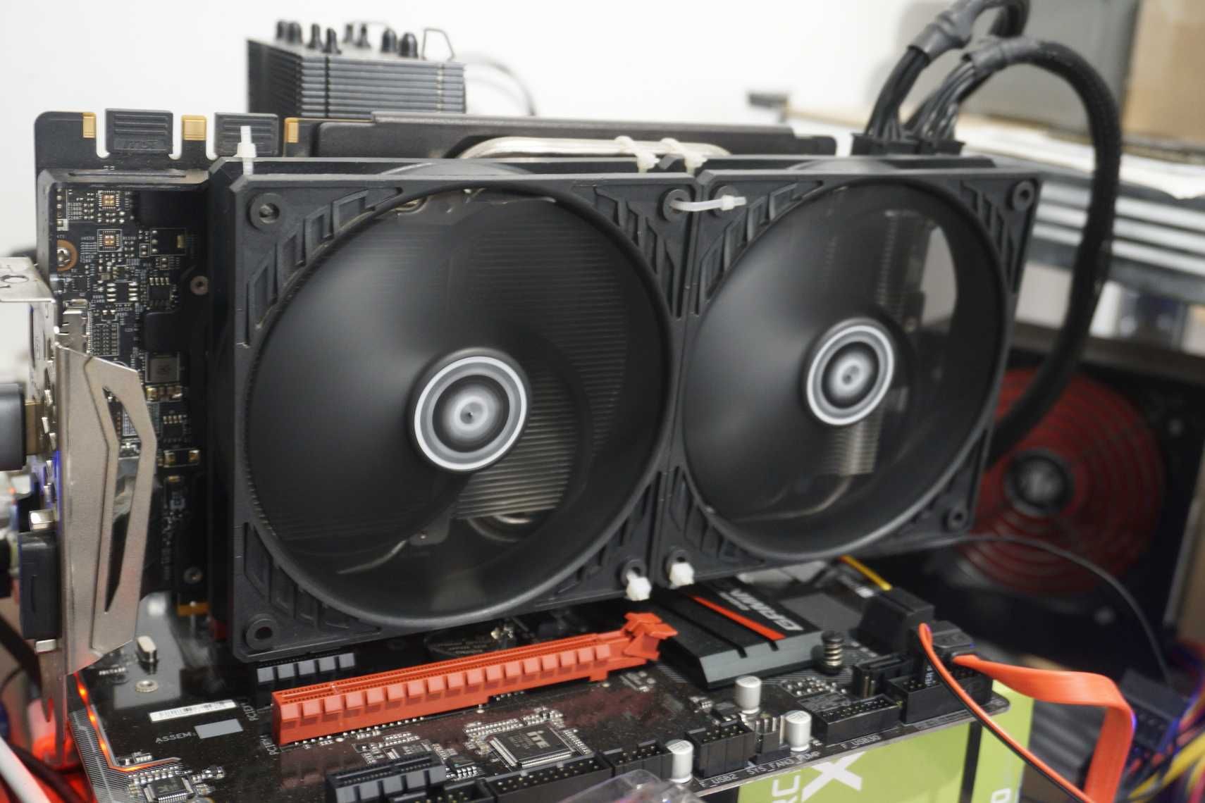 БЕЗШУМНА GTX 1080 Ti 11GB MSI Armor (с 2х 120mm Arctic P12 fans)