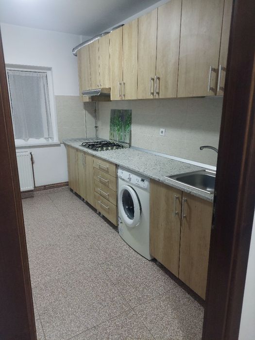 Apartament cu doua camere de inchiriat