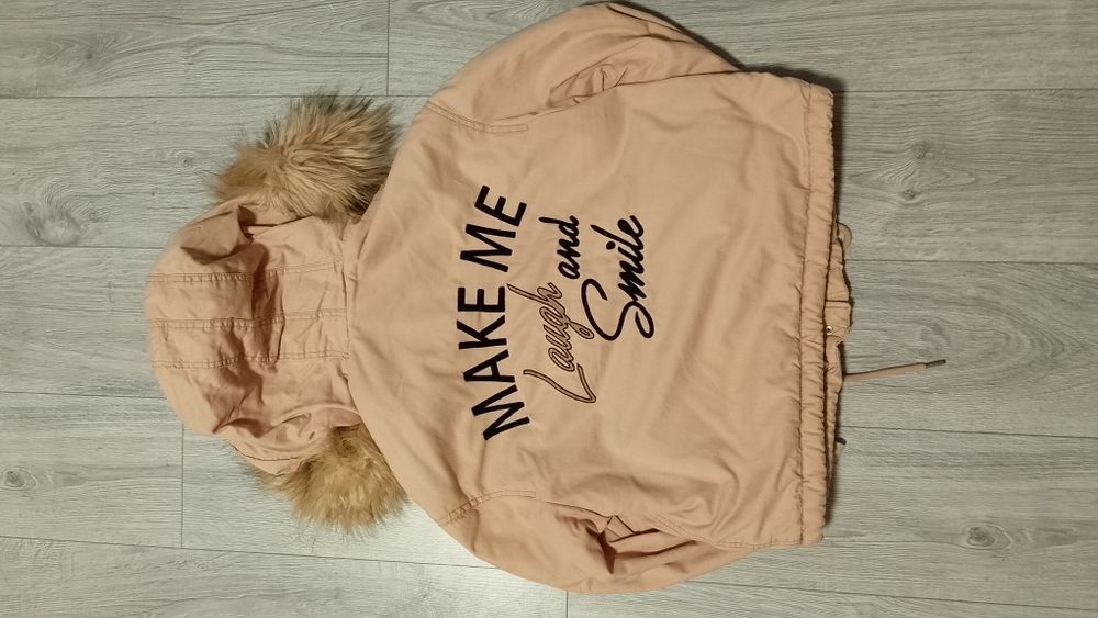 Geaca Parka îmblănită Bershka mărimea xs