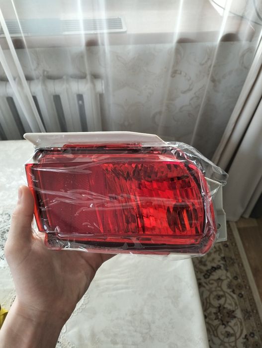 Продам задний фонарь на Toyota Prado