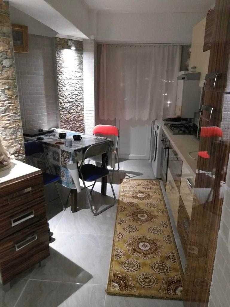 De Vanzare apartament cu 2 camere , Str.Careiului, Micro 15