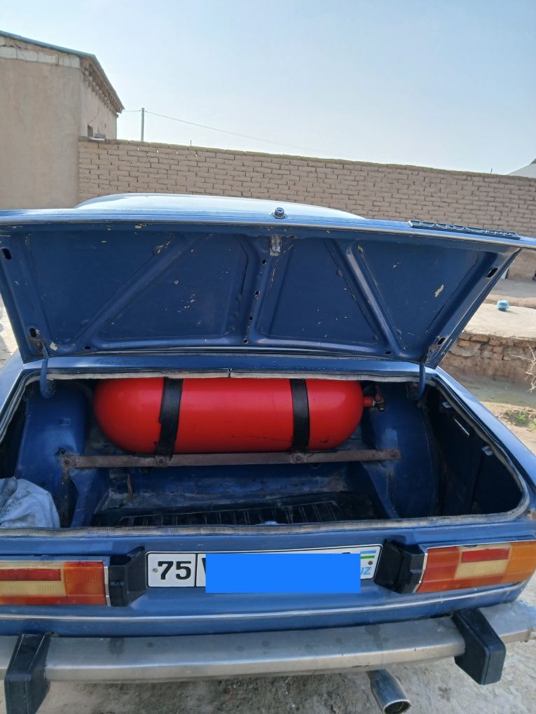 Vaz 2106 sotiladi