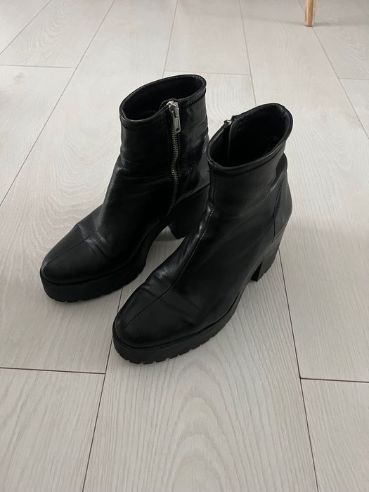 Botine din piele Zara