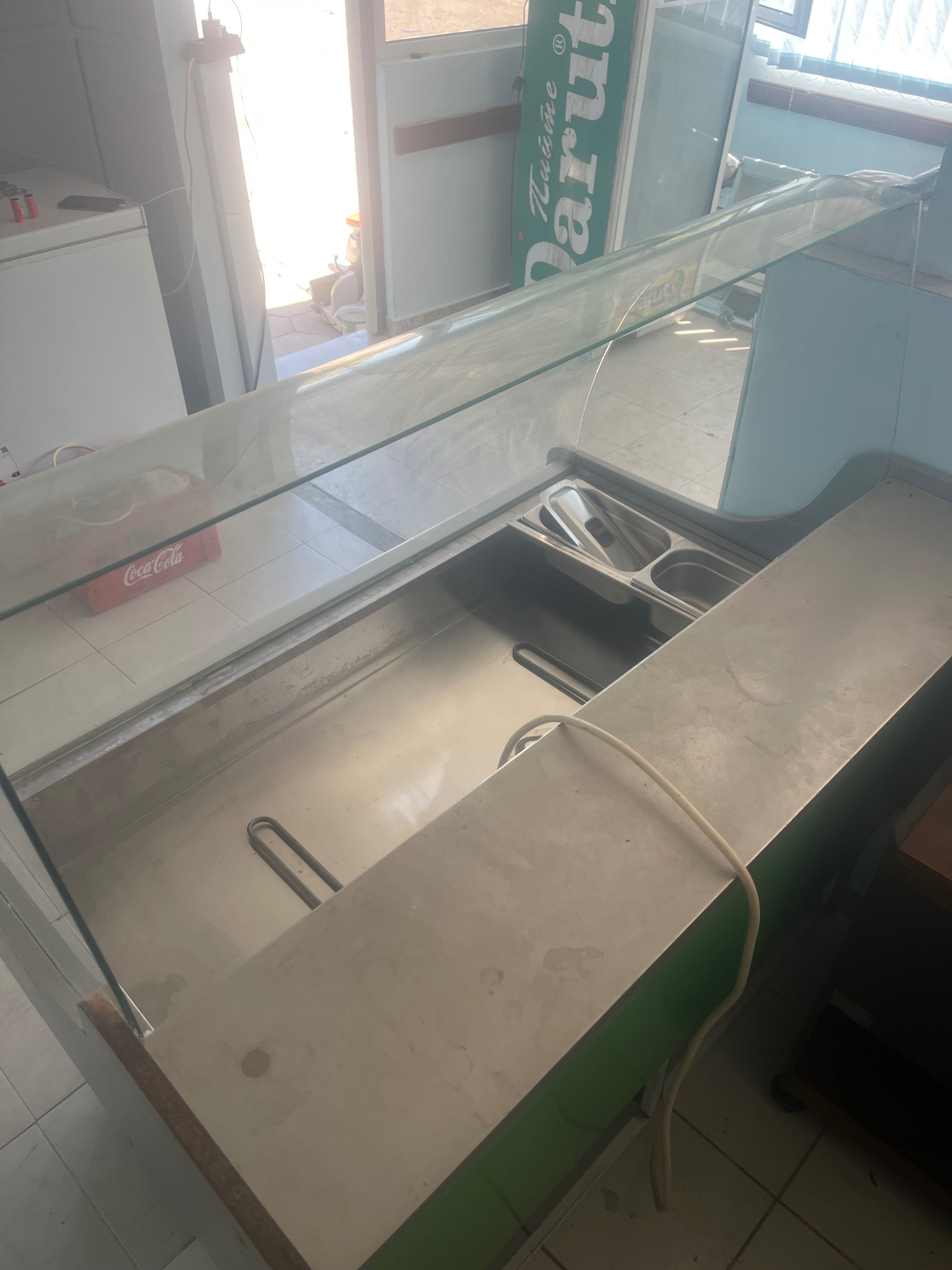 Продавам витрини