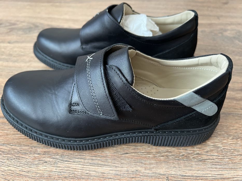 Туфли кожаные новые на мальчика