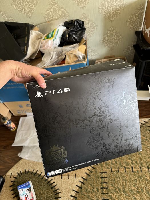 Ps 4 Pro Limited Editon 1 TB