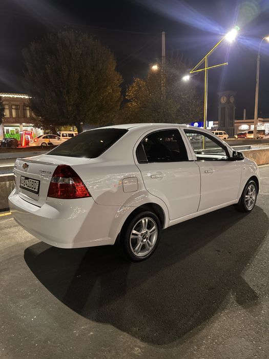 Nexia 3 A/T  moshina ozimiki holati yaxshi