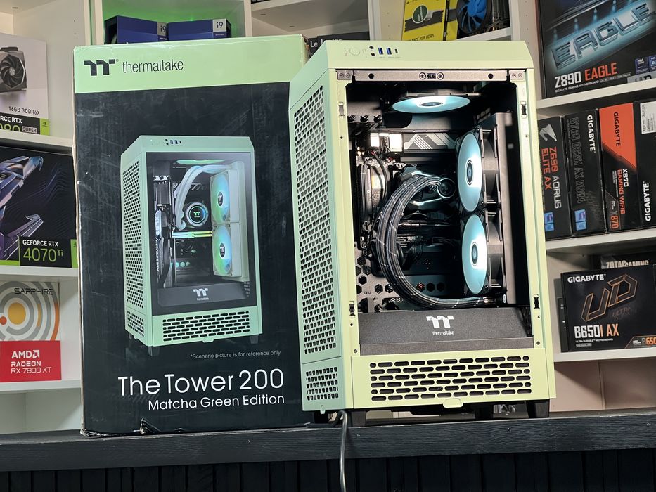 Pc Ryzen 7 9800X3D Tower 200 Sursa 850w Gold Ssd nvme 4.0 1tb Aio