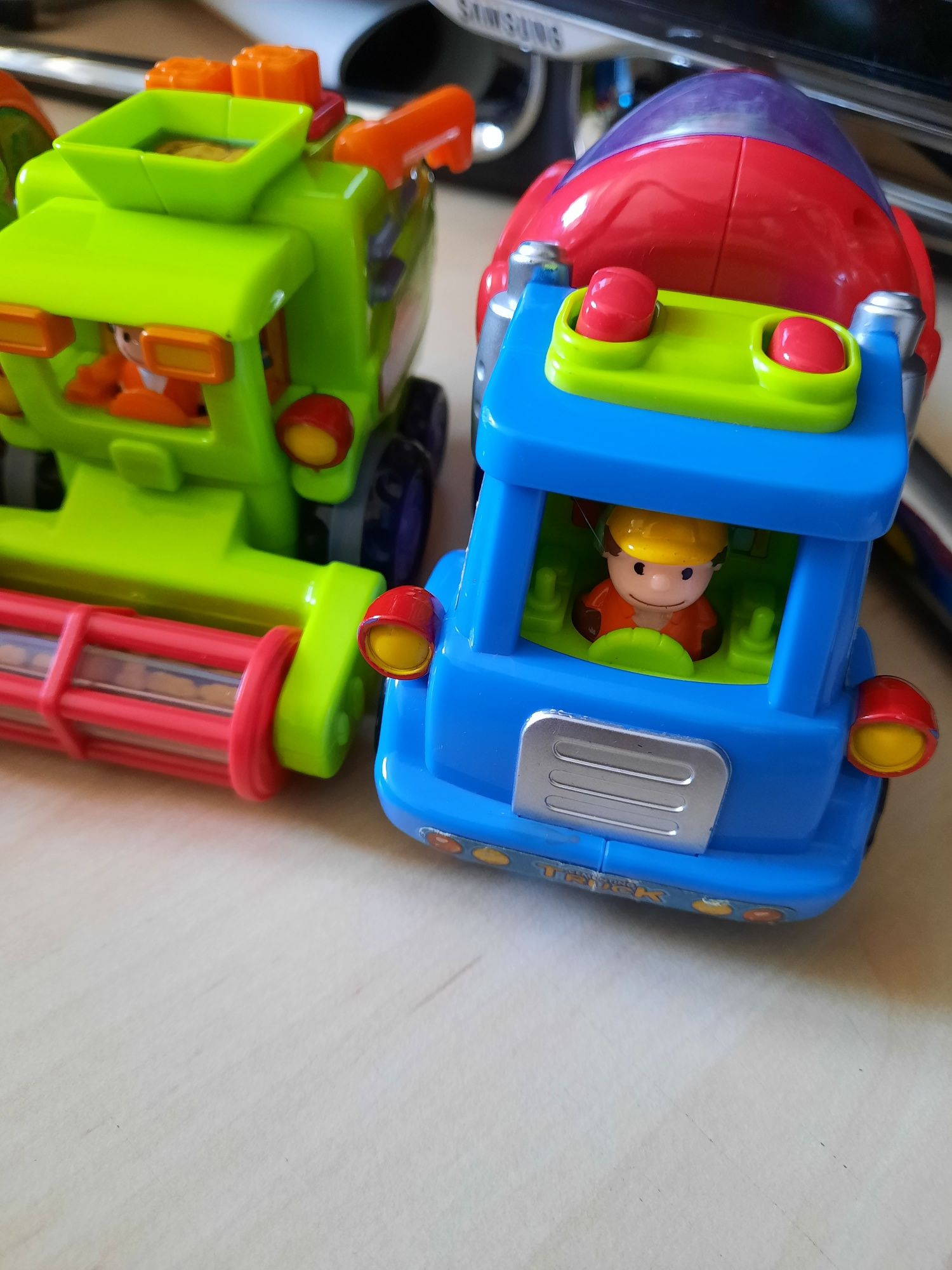 Mașinuțe HuiLe Toys