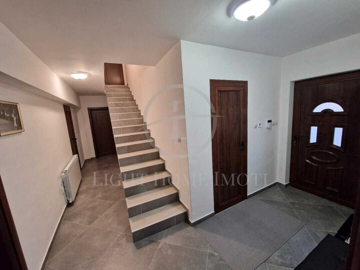 Продава се Къща в Пловдив, Остромила - 162 кв.м за 1710 €/кв.м - Снимка #9