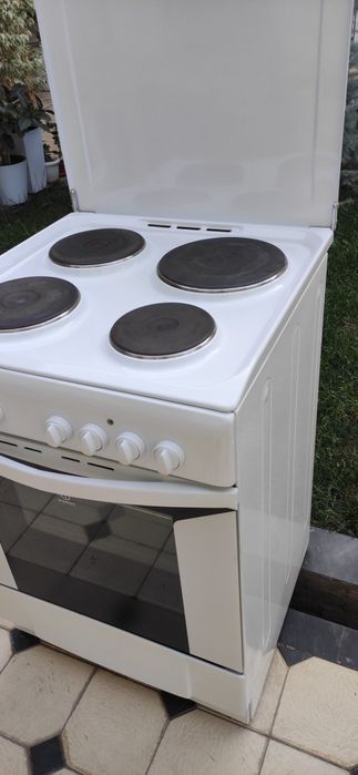 Продаётся электроплита