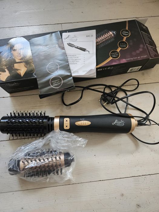 Въртяща се четка / сешоар