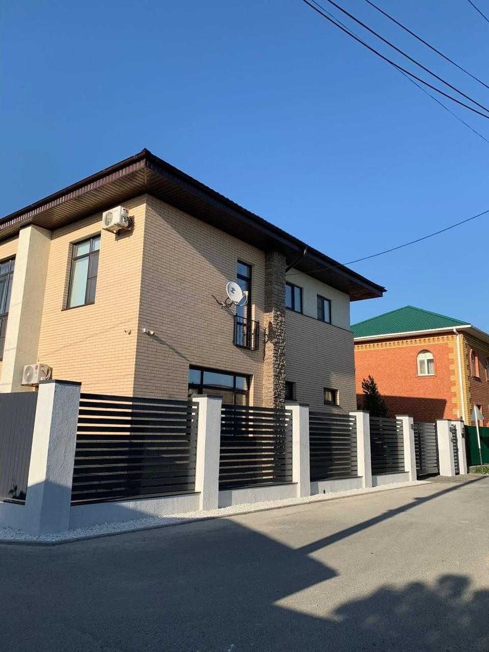 Продается шикарный 5-и комнатный, двухэтажный дом в мкр. Жилгородок