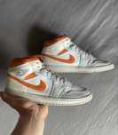 Jordan 1 Mid Starfish Pure Premium