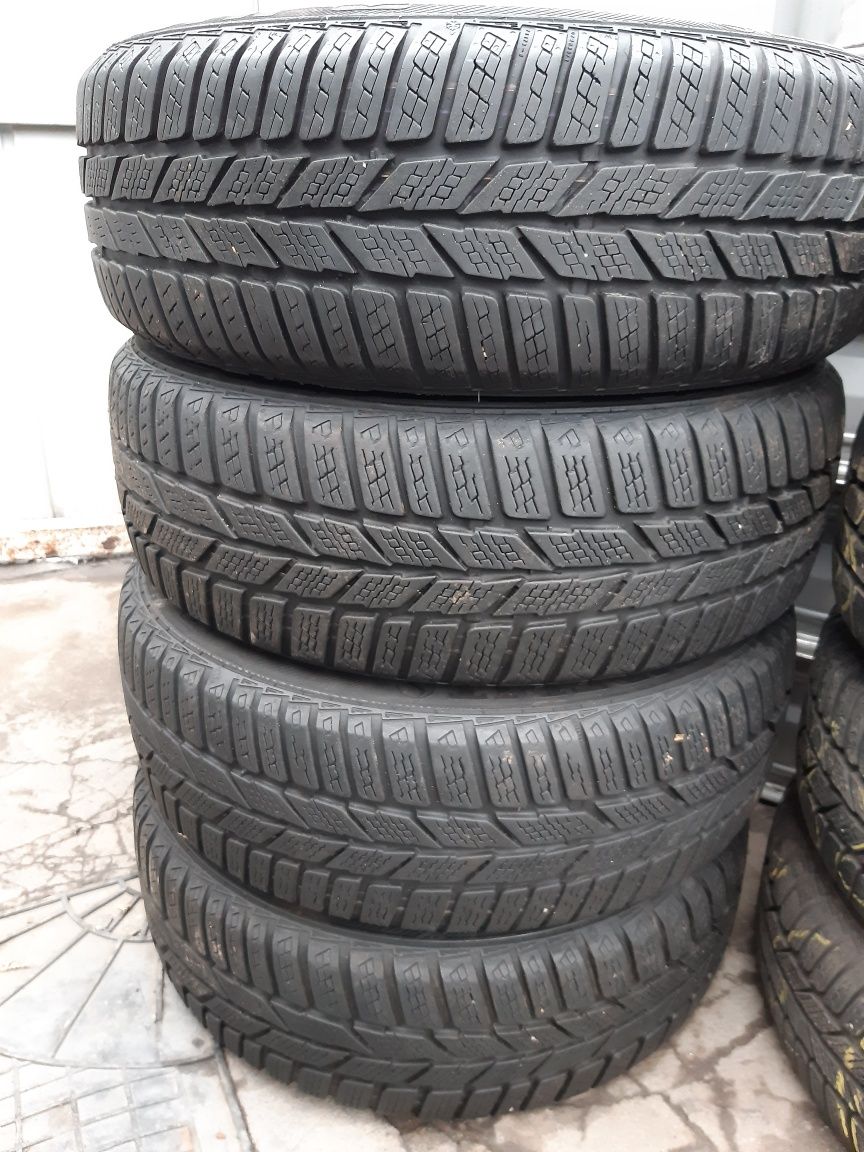 4 anvelope 185/60r14 marca Semperit 2018 preț 550 lei setul