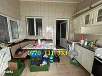 - Casa locuibila, constructie chirpici, zona Centrala