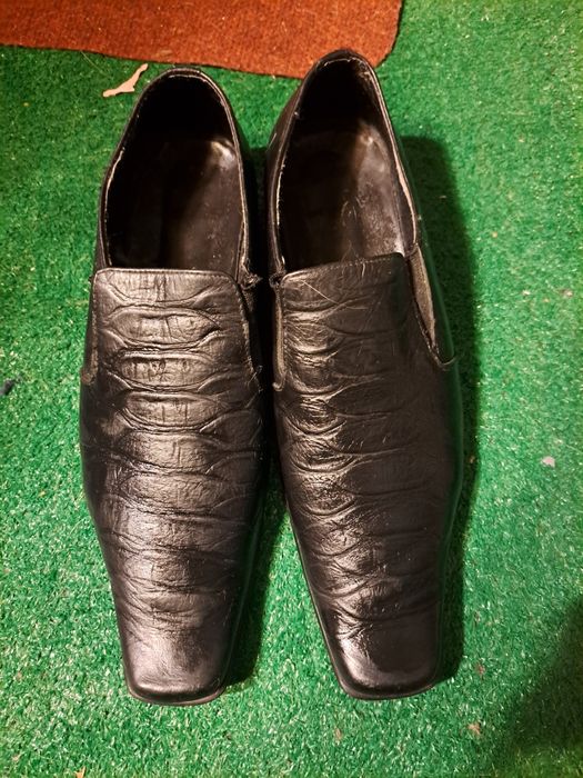 Pantofi din piele mărimea 42