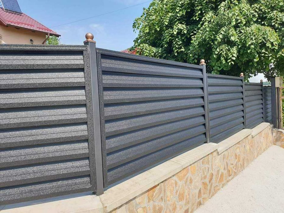 Garduri si porti din panou stil jaluzea de diferite modele la comanda