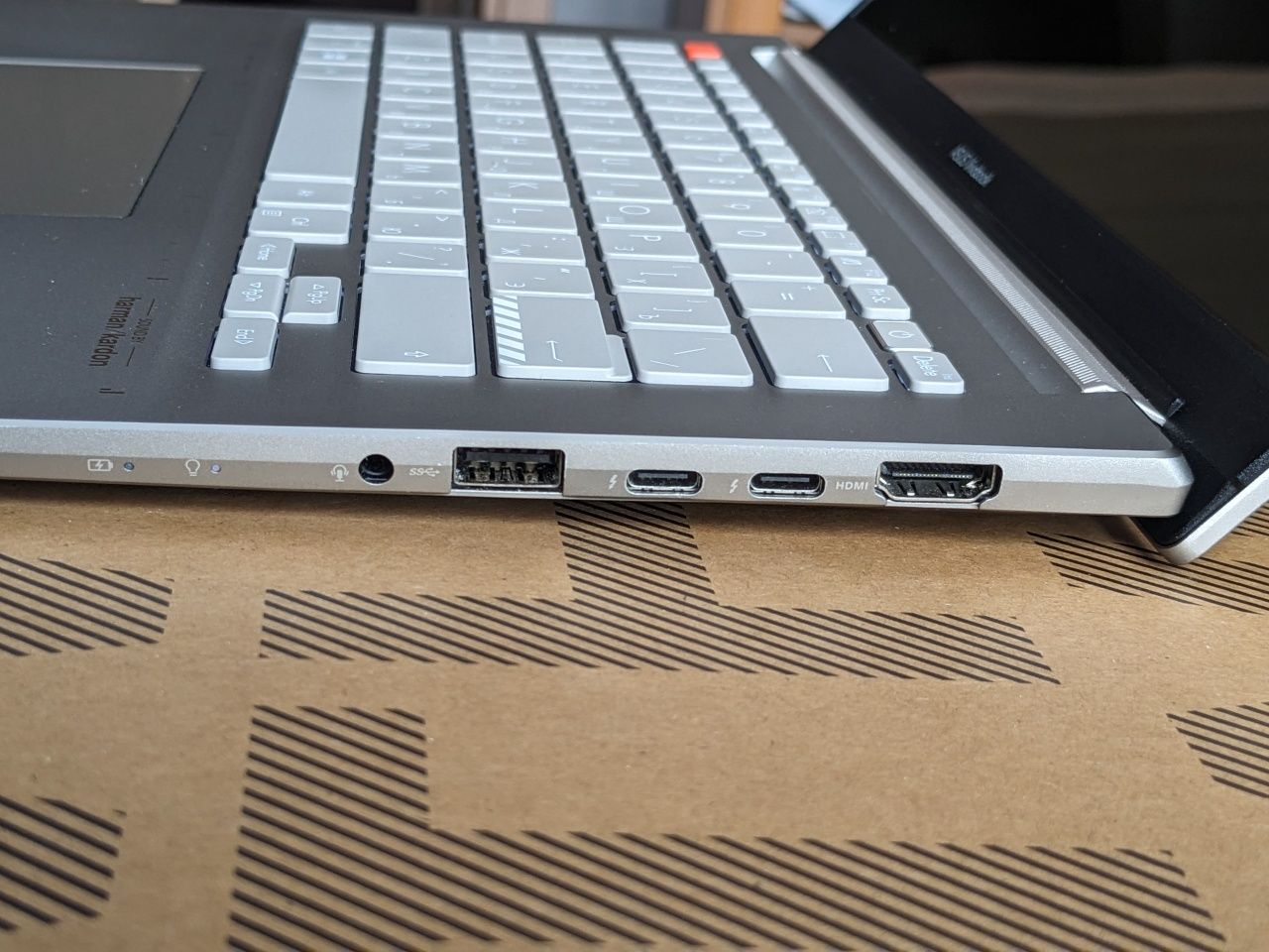Ноутбук Asus Vivobook S14X