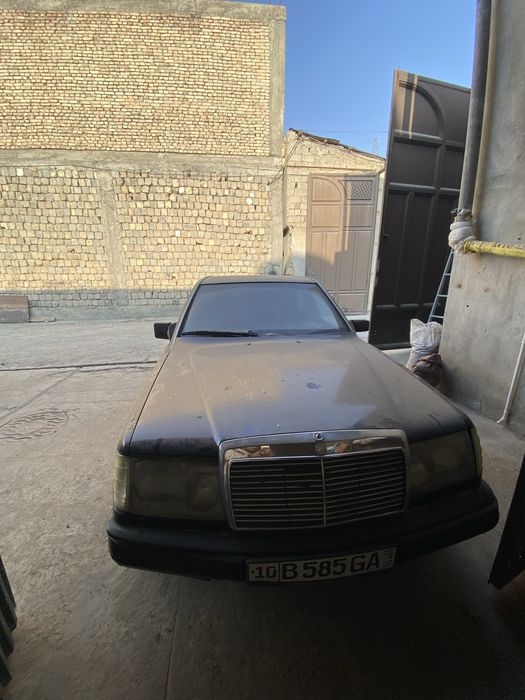 Mercedes benz w124