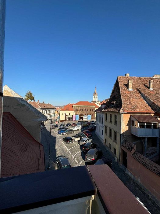 Închiriez apartament 67mp-langa Piata Mare
