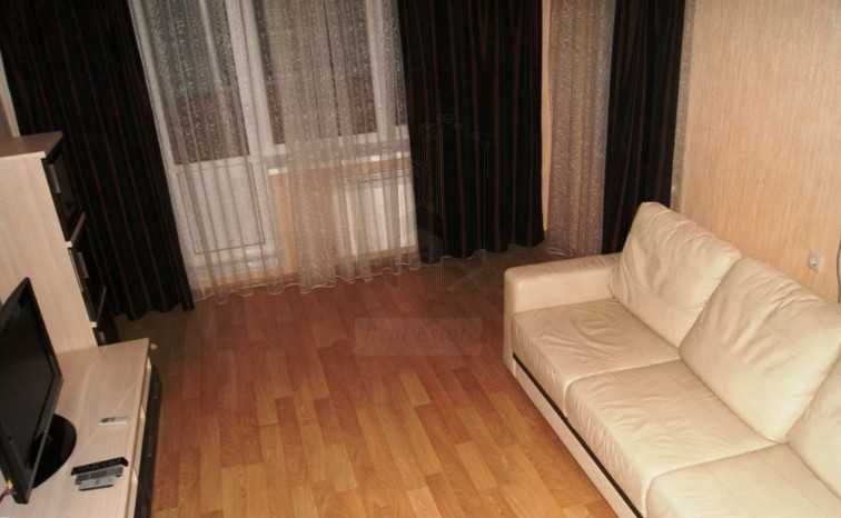 Дава се под наем Двустаен апартамент в Пловдив, Гагарин - 65 кв.м за 239.7 € - Снимка #3