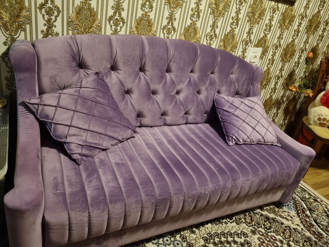 Продаю диван и 2 кресла