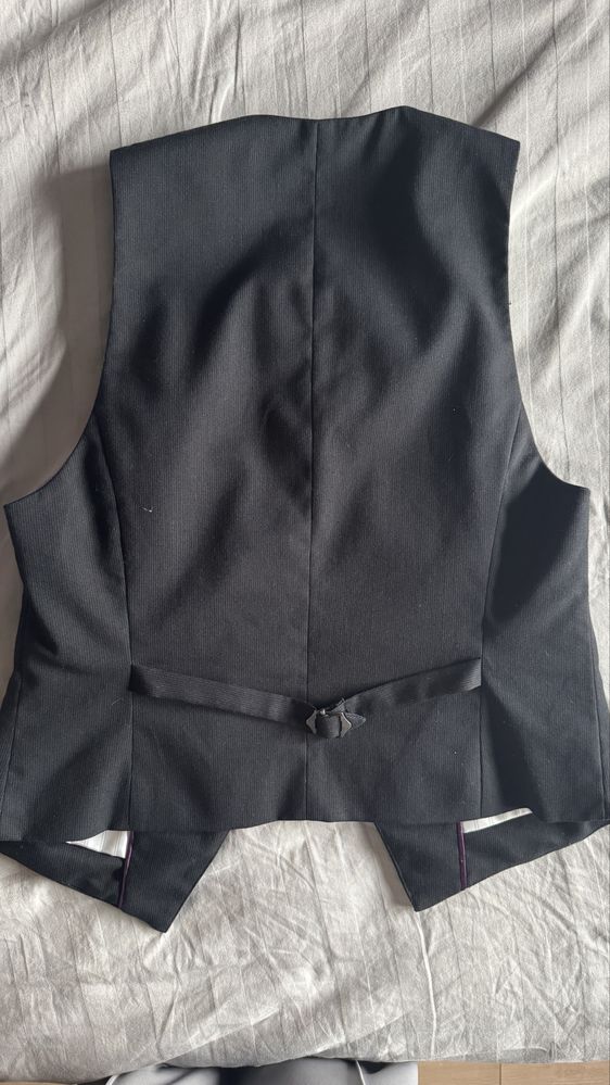 Пуловери и елеци H&M