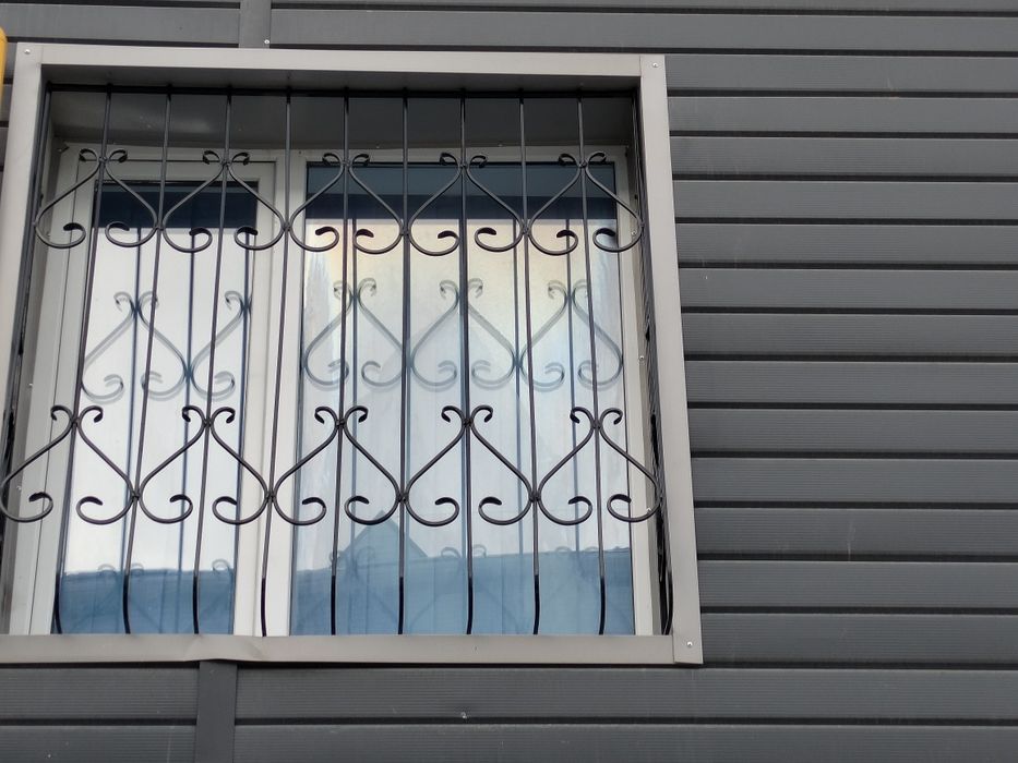 Продам решотки делаю на заказ