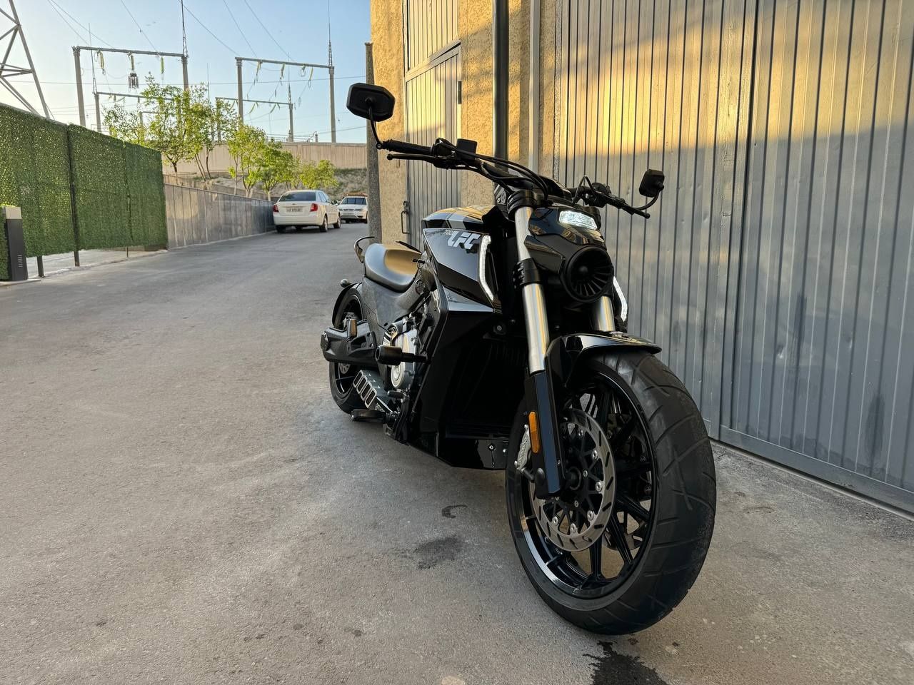 Mototsikl Sotiladi