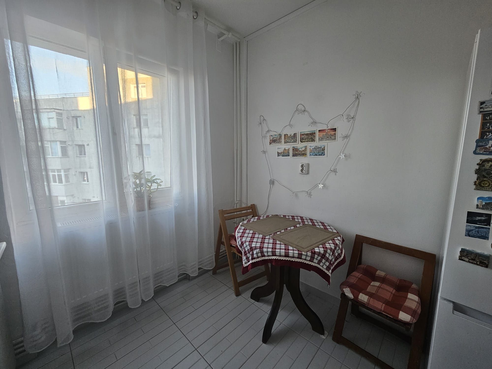 Inchiriez apartament