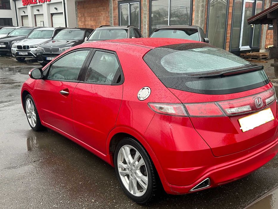 Dezmembrez Honda Civic 2,2 i-ctdi 2010