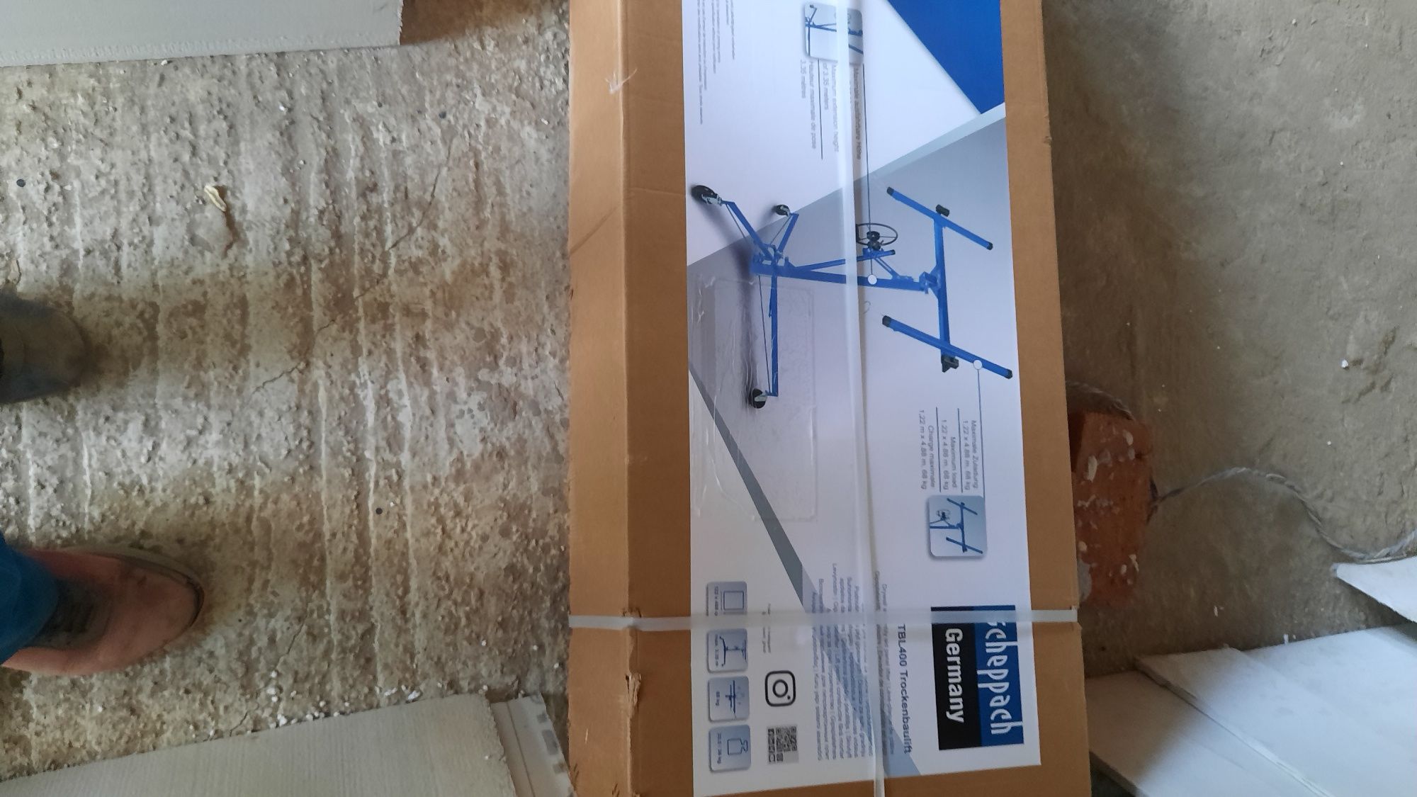 Продавам повдигач за гипскартон чисто нов.