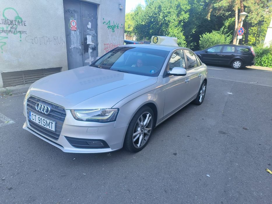 Vând. Audi. A4. B. 8. 5.   2013