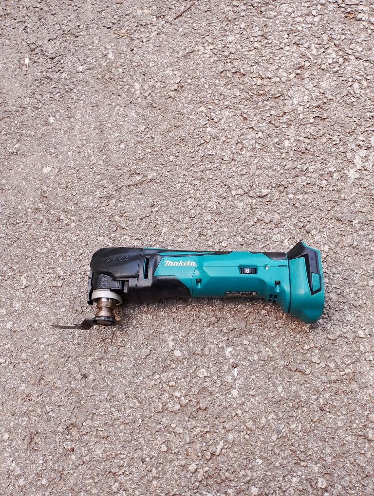 Мултифункционална машина Makita 18волта