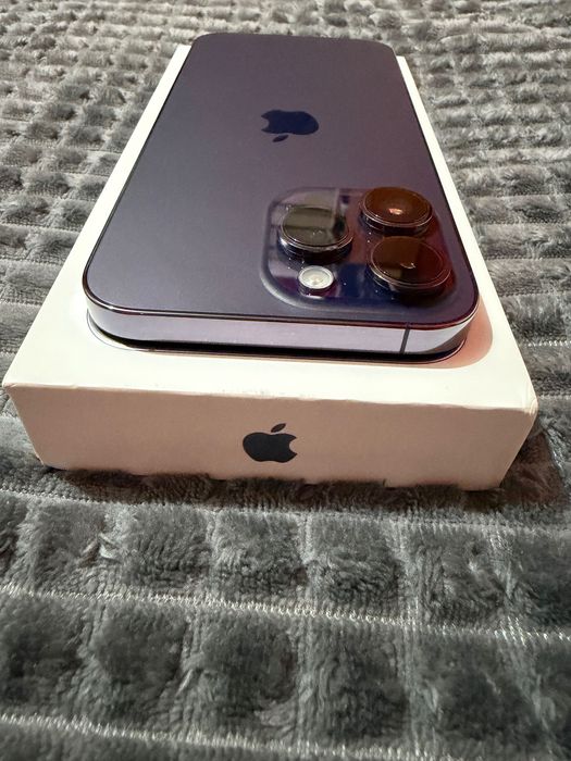Продавам iPhone 14 PRO MAX 256 GB Deep Purple - отлично състояние