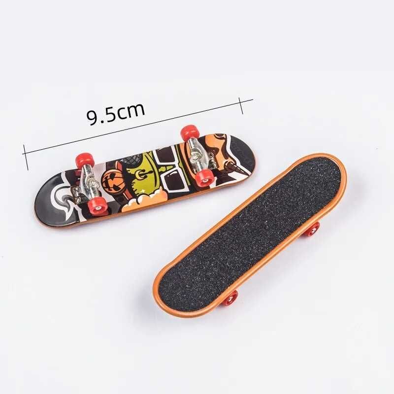 Set 2 fidget toys skateboard. Metalic, cu suprafață abraziva