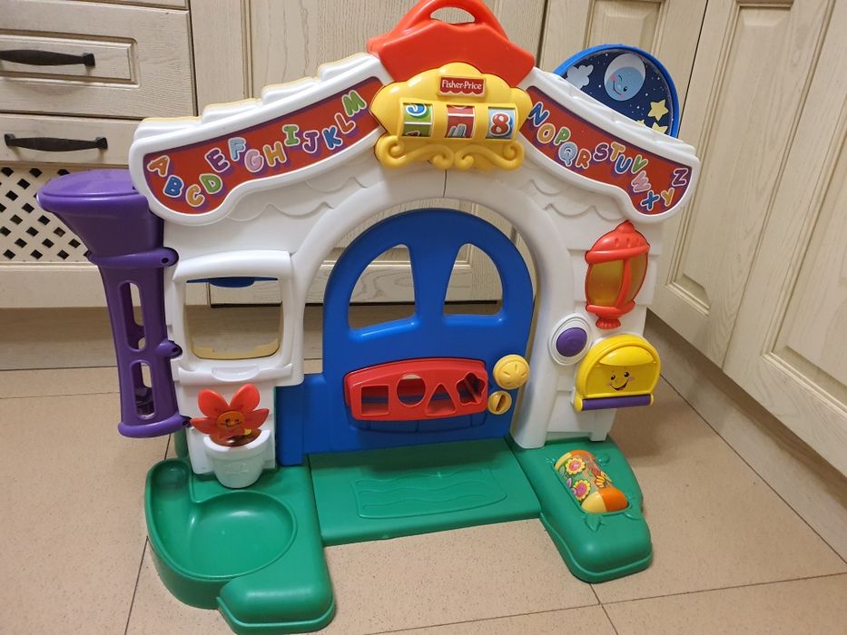 Casuta interactiva in limba engleza