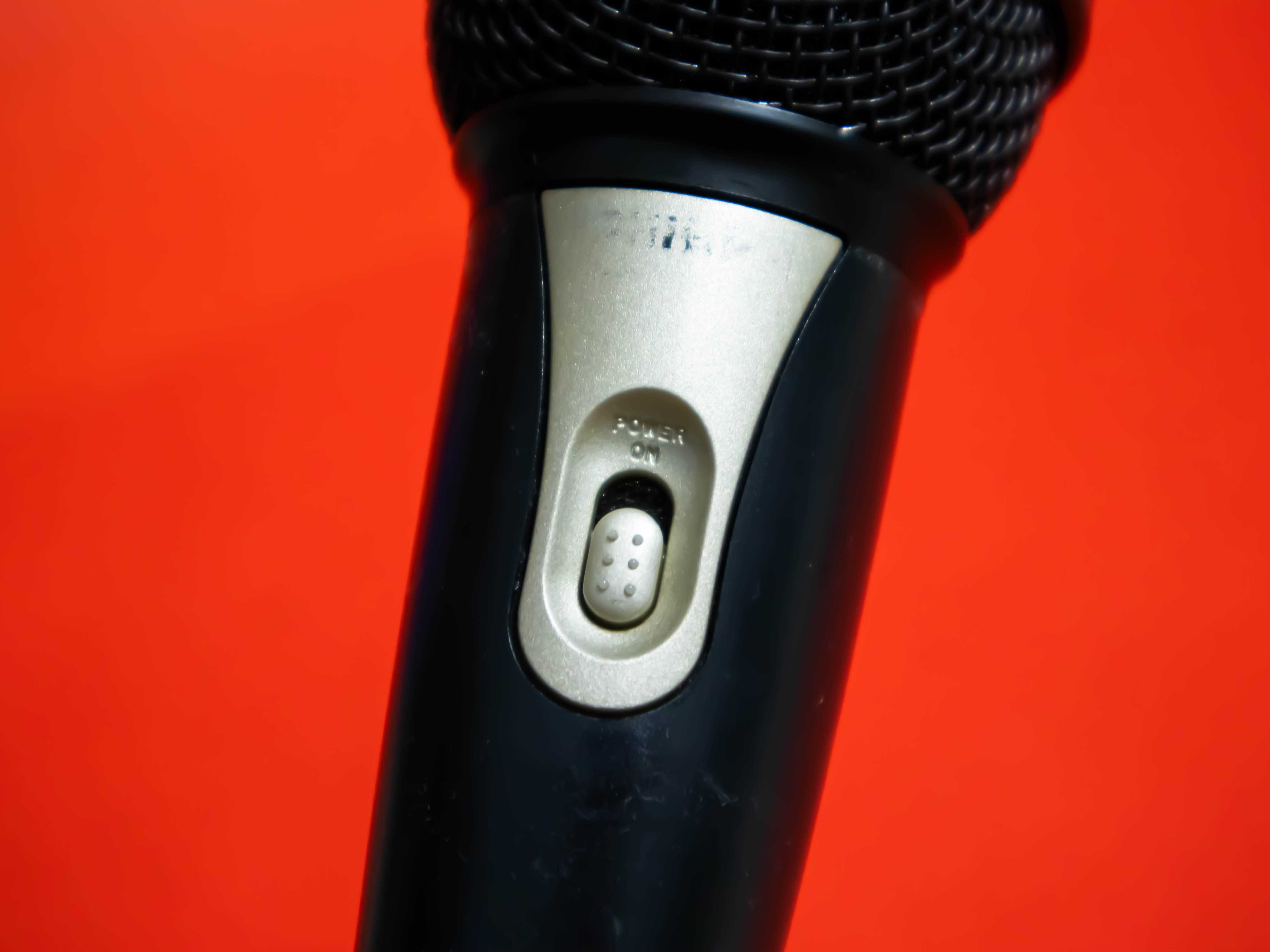 Philips SBC MD140 жичен динамичен микрофон за караоке сцена и събития