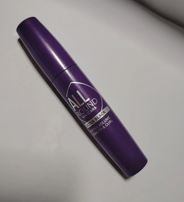 Rimel cicatrice si fond de ten