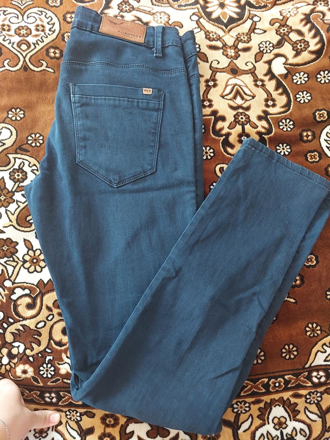 Мужские джинсы темно синие