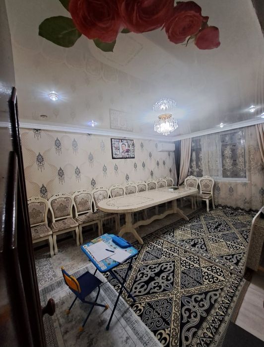 Арендаға үй беріледі үш бөлмелі бөлмелері кен лоджы каридор  ванна кен