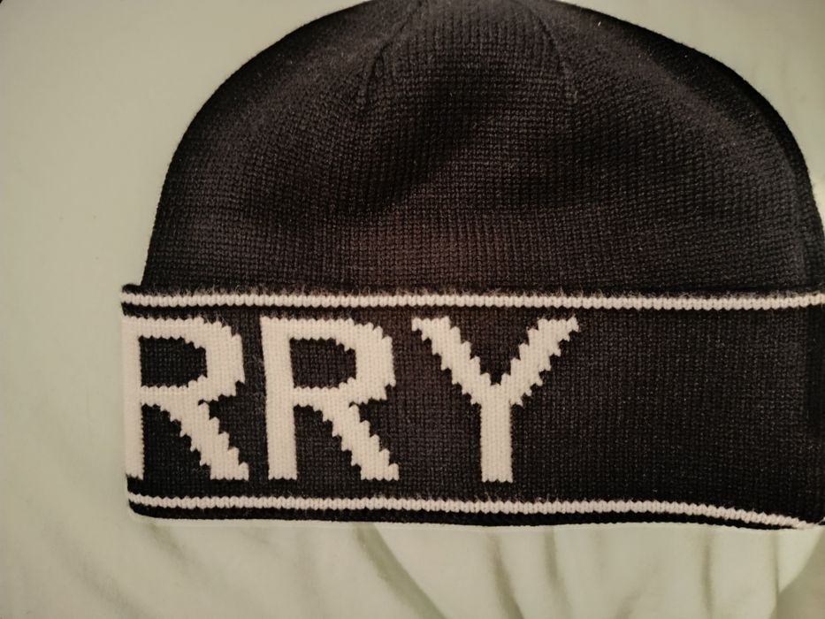 Шапка BURBERY новая