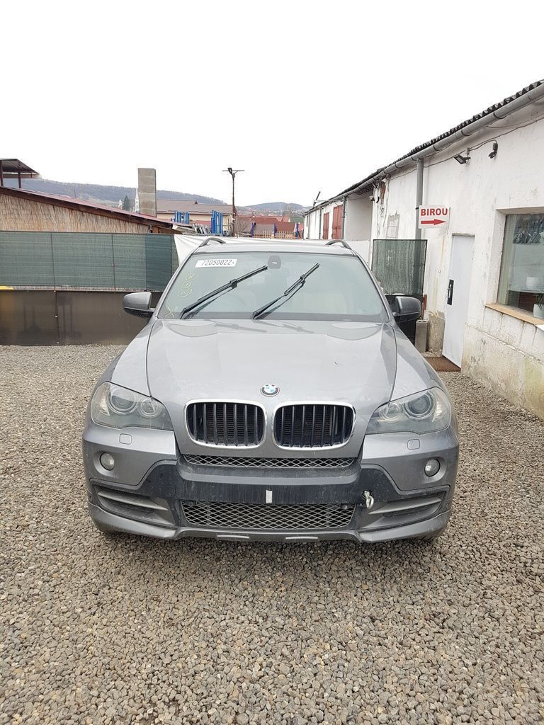 Bara fata BMW X5 E70 2007 - 2010 Gri (645) model cu spalatoare far